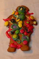 Maksimalistisk pynting av pepperkaker til jul