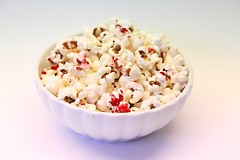 Blodig popcorn som knask til Halloween