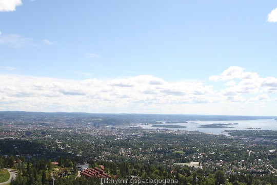 Utsikt over Oslo fra Holmenkollbakken